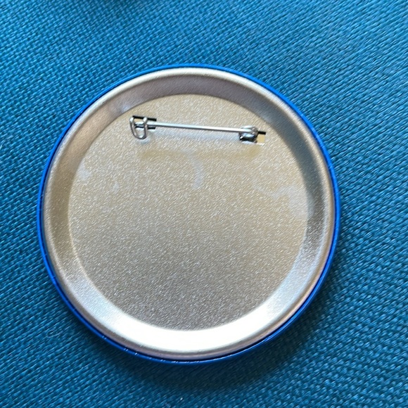 Disneyland vintage 90s Mickey Mouse pin - Picture 4 of 4